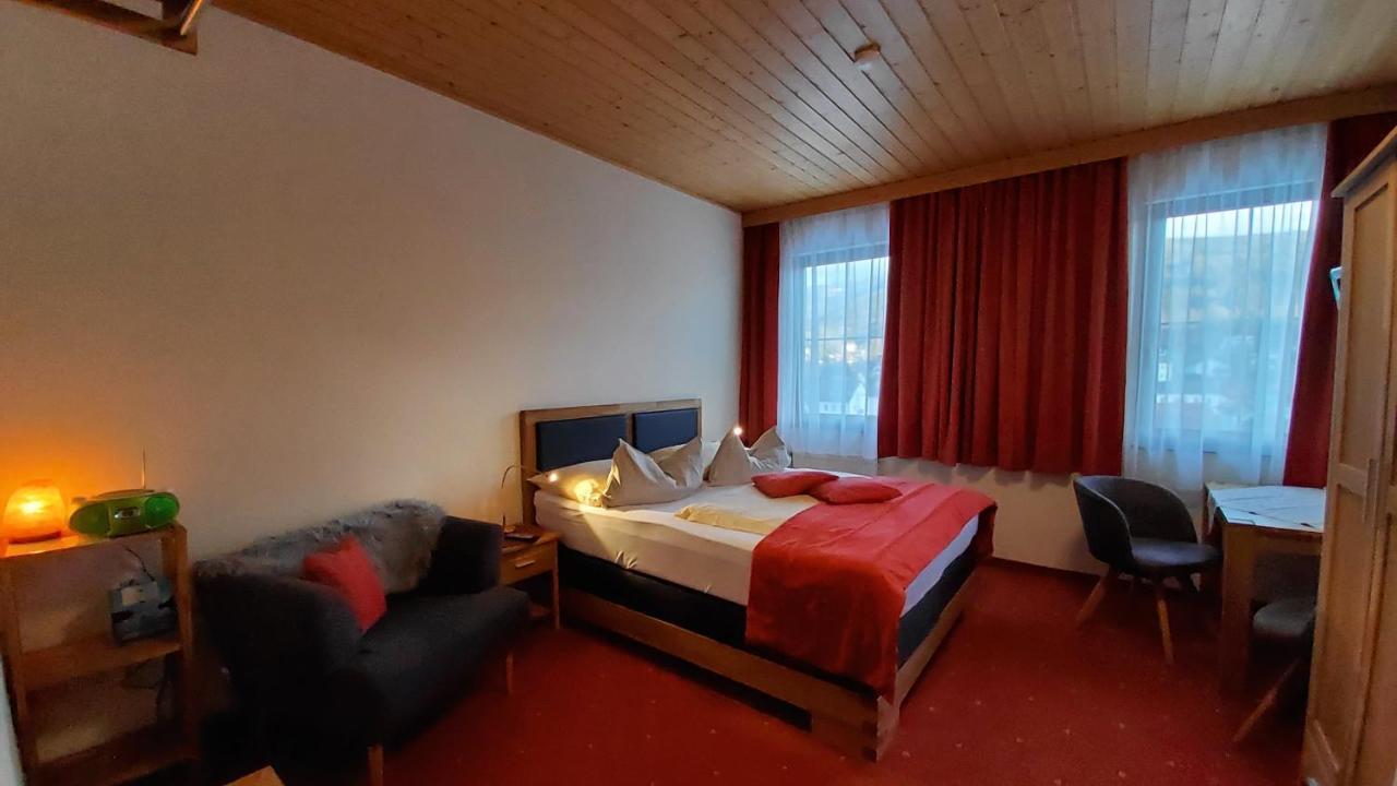 B&B Hotel Das Onkel Fritz Spital am Semmering Buitenkant foto
