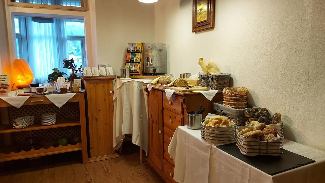 B&B Hotel Das Onkel Fritz Spital am Semmering Buitenkant foto