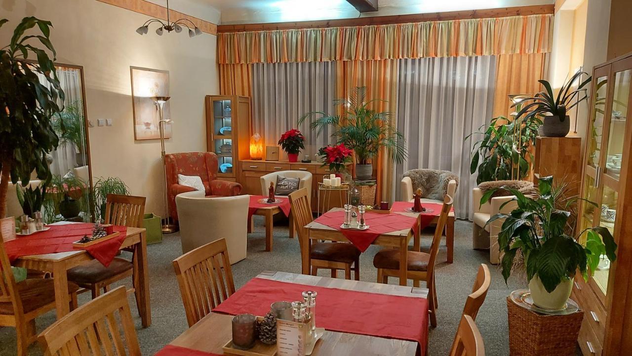 B&B Hotel Das Onkel Fritz Spital am Semmering Buitenkant foto
